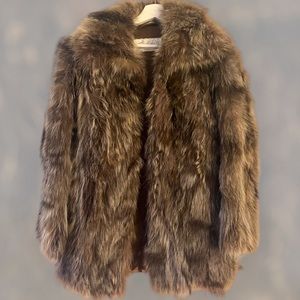 Voluminous Raccoon Vintage Fur coat!  Do it up #mobwives style!